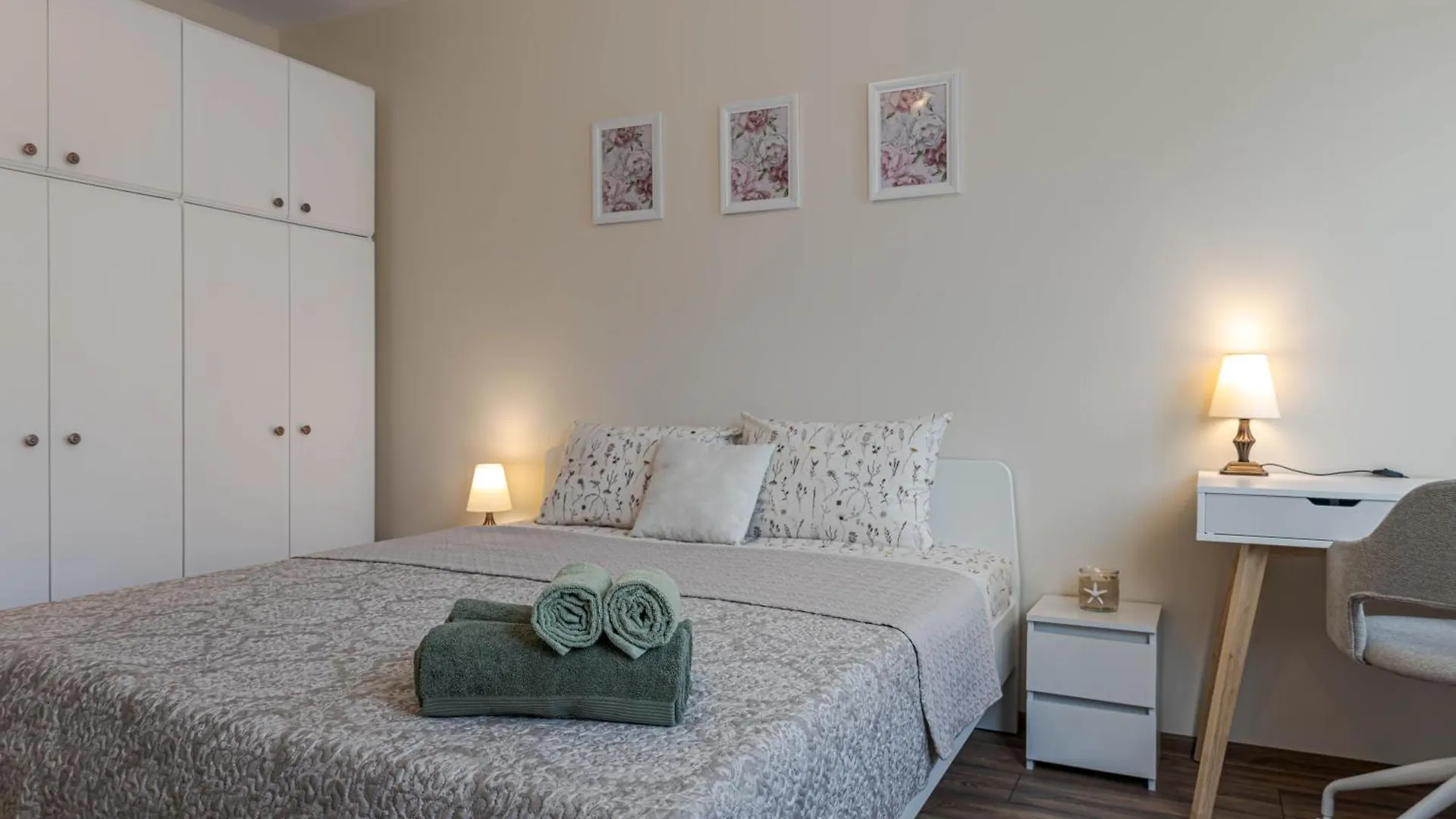 1Br Apartment 8 Mins To Beach With Free Street Parking Varna
