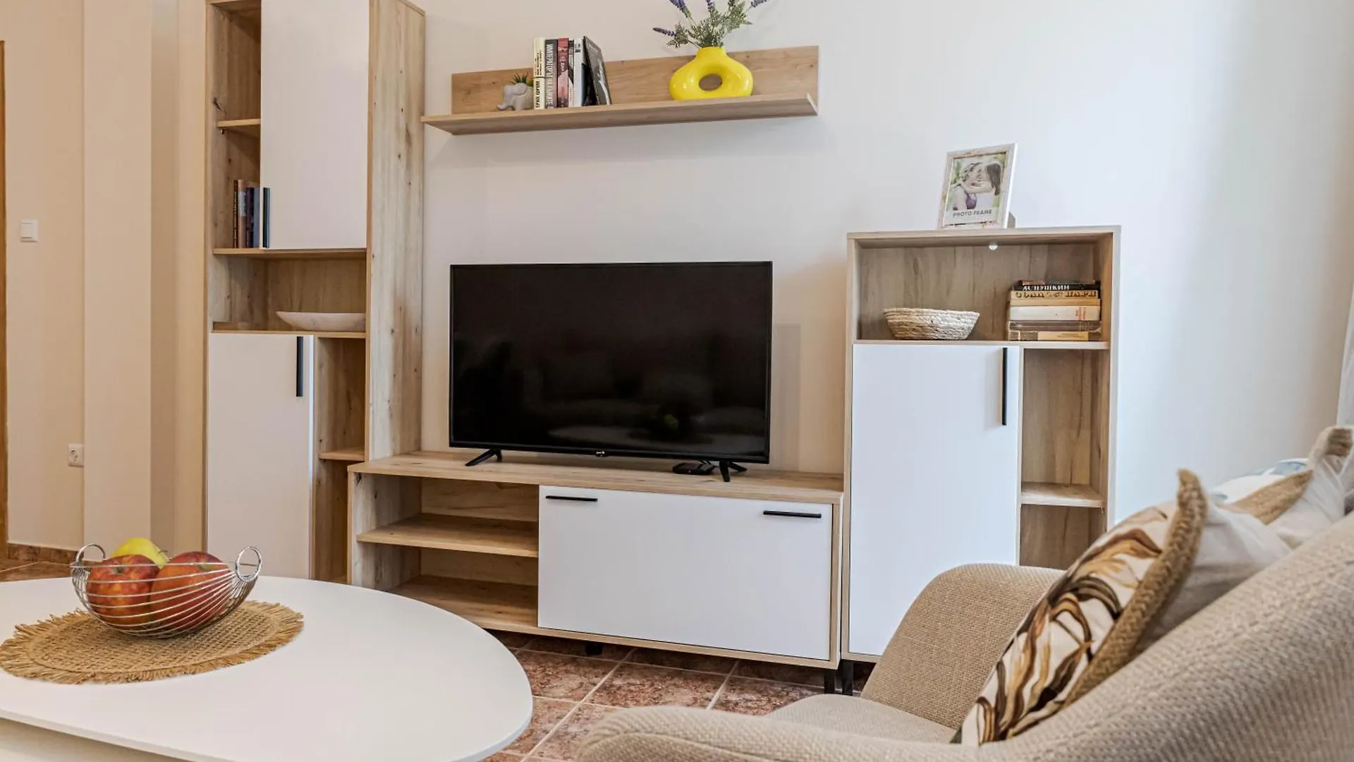 1Br Apartment 8 Mins To Beach With Free Street Parking Varna