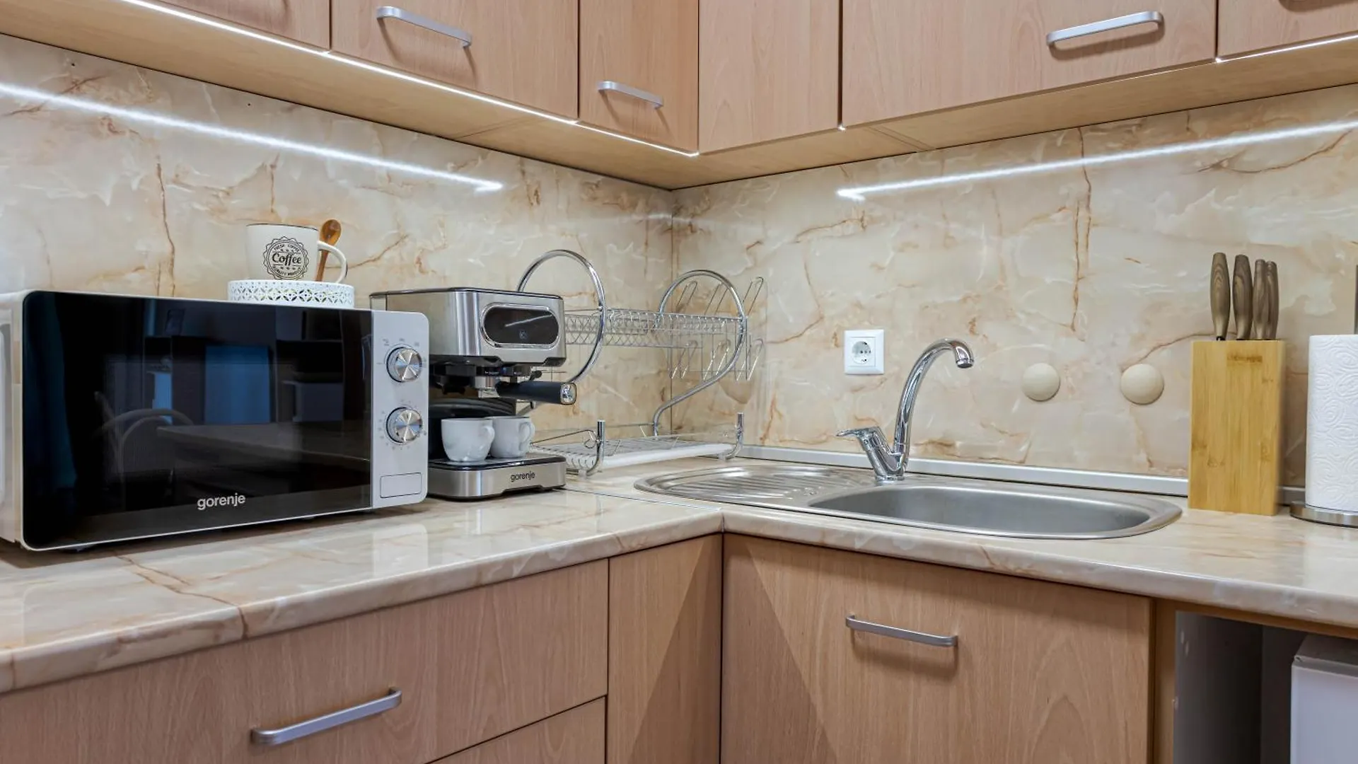 1Br Apartment 8 Mins To Beach With Free Street Parking Varna