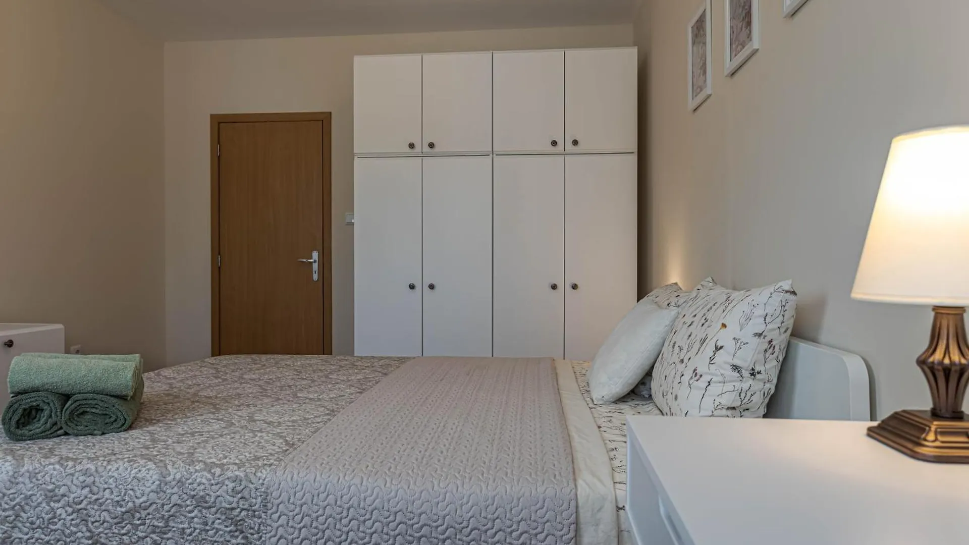 1Br Apartment 8 Mins To Beach With Free Street Parking Varna